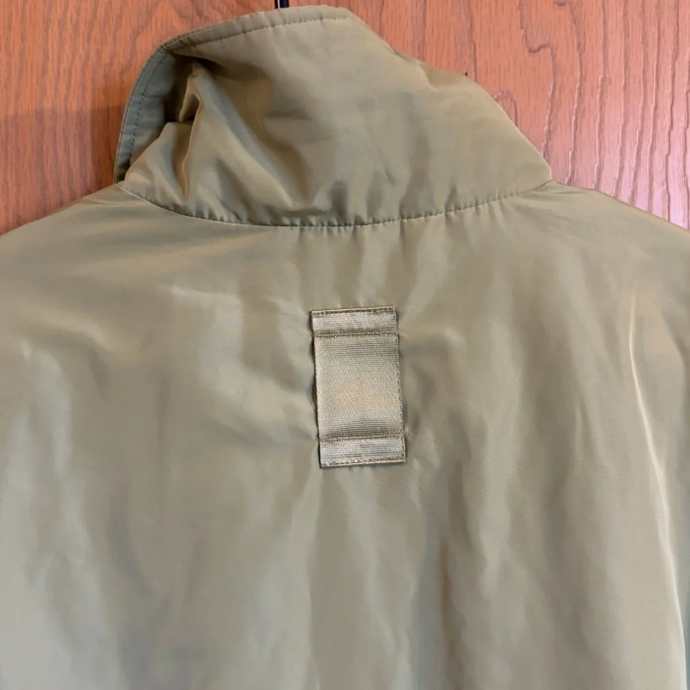 Alo Yoga Women's Legend Jacket in‎ Wasabi Green XL